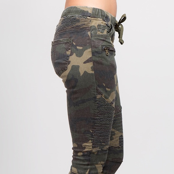 MOTO CAMOUFLAGE JOGGERS - Picture 4 of 8